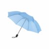 Farbenfroher Regenschirm in hellblau