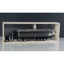 LKW mit Schnapsflasche