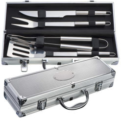 Grillbesteck im Koffer