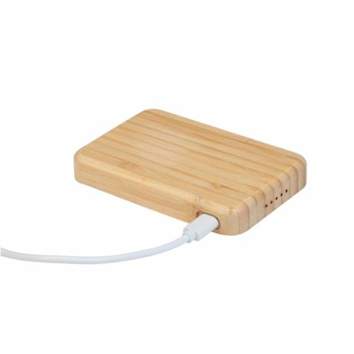 Bambus Wireless Powerbank Look Inside beim Laden